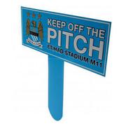 manchester-city-skylt-keep-off-the-pitch-1