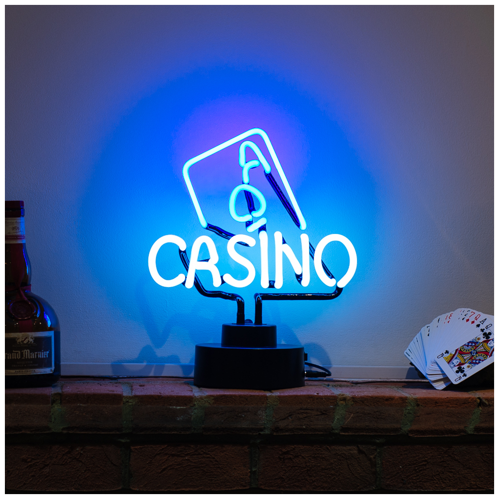 Läs mer om Licensierad Produkt Neonskulptur Casino